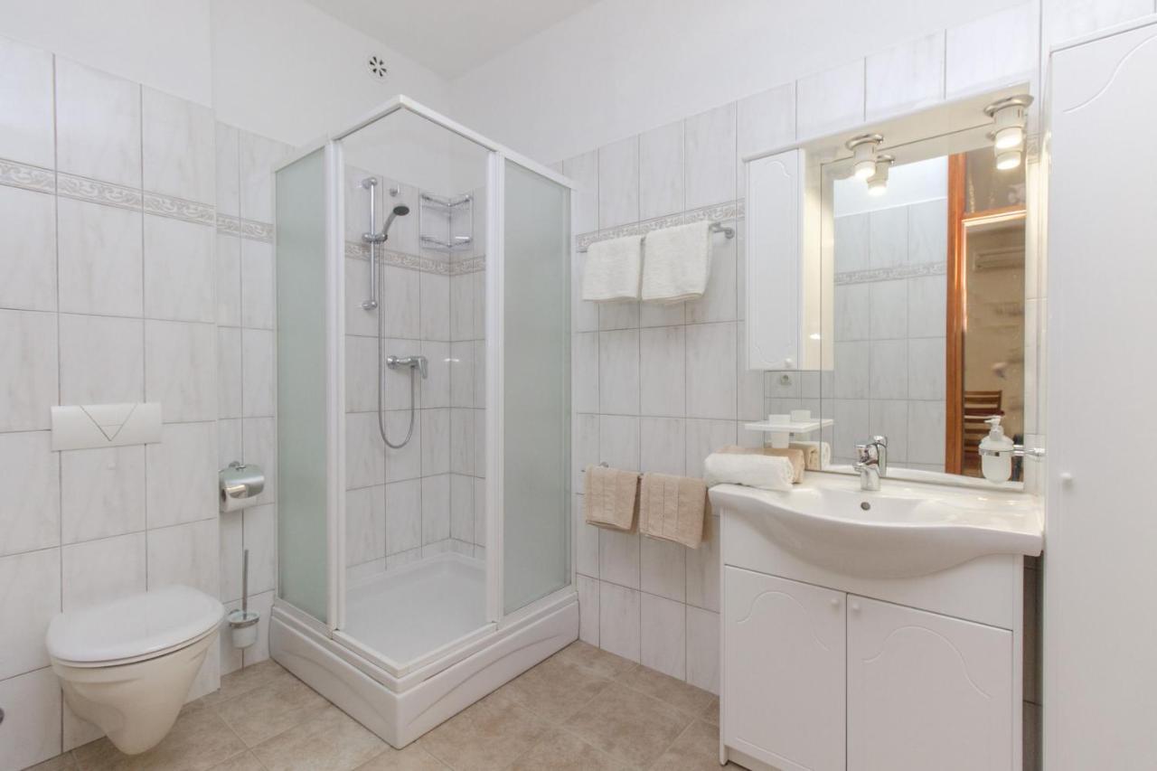 Apartments Konta City Center Vodice Luaran gambar