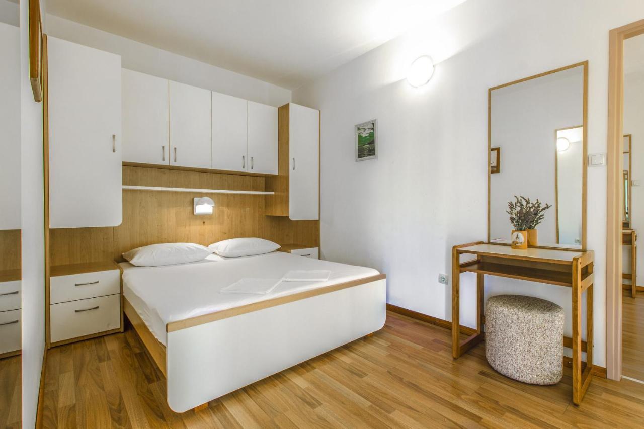 Apartments Konta City Center Vodice Luaran gambar